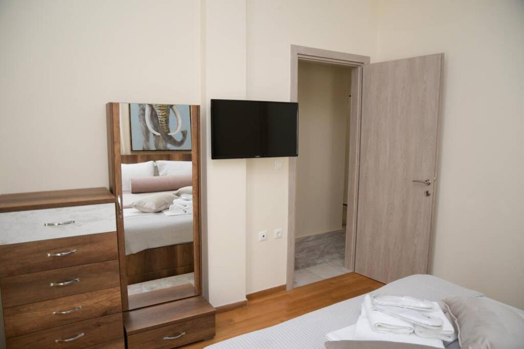 Strata Deluxe Apt. Thessaloniki Buitenkant foto